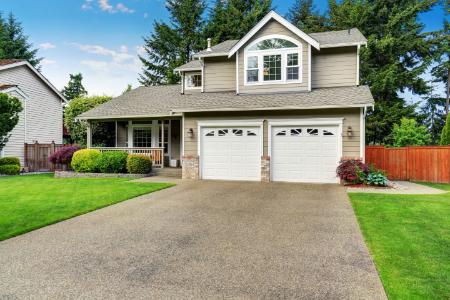 How Driveway Washing Increases Your Home's Value