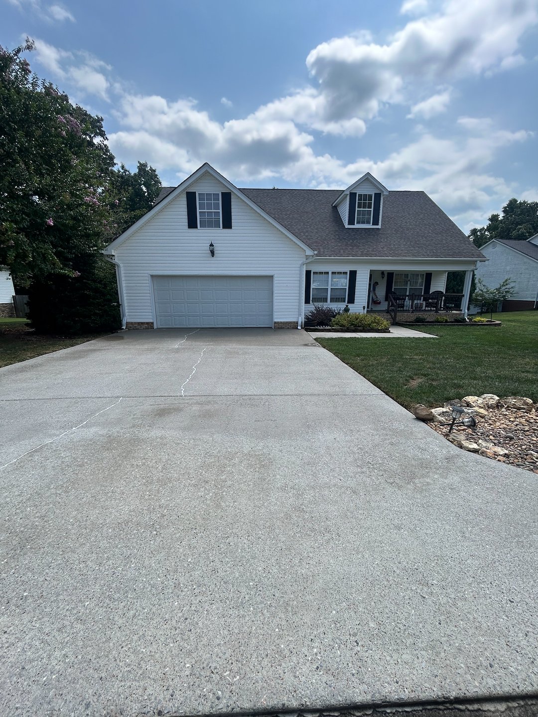 House + Driveway Cleaning in Chattanooga, TN