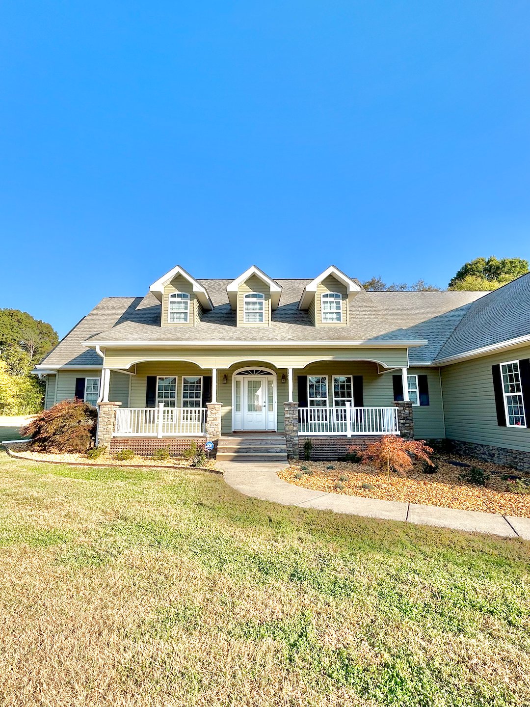 Roof and house Washing in Dunlap, TN (1)