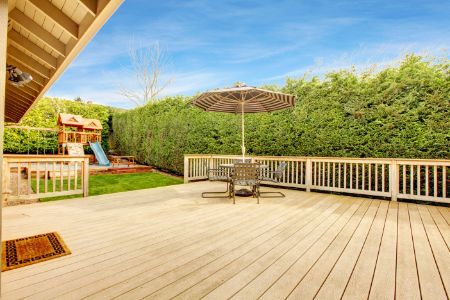 Deck Sealing vs. Deck Staining: How Soft Washing Prepares Surfaces for Both